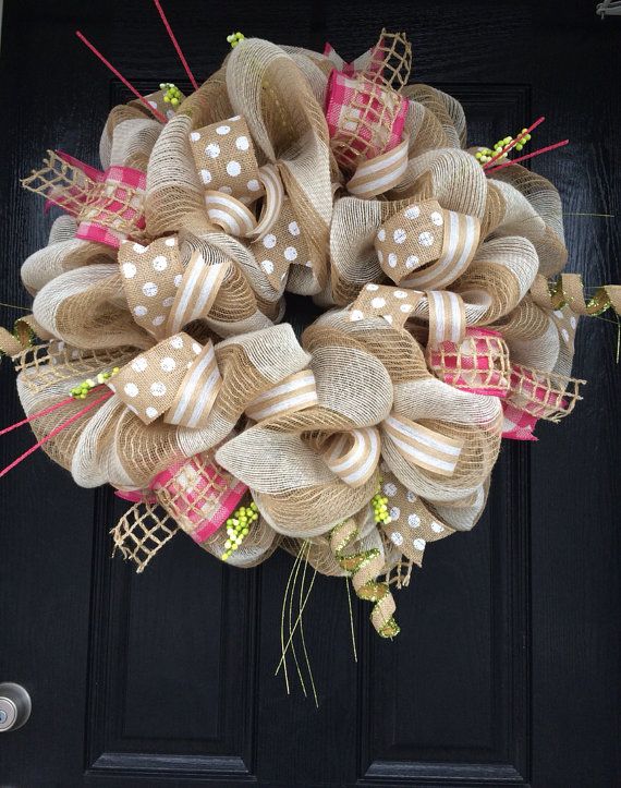 22 Awesomely Shabby Chic Christmas Wreath That Can Be Used All Year Round 14
