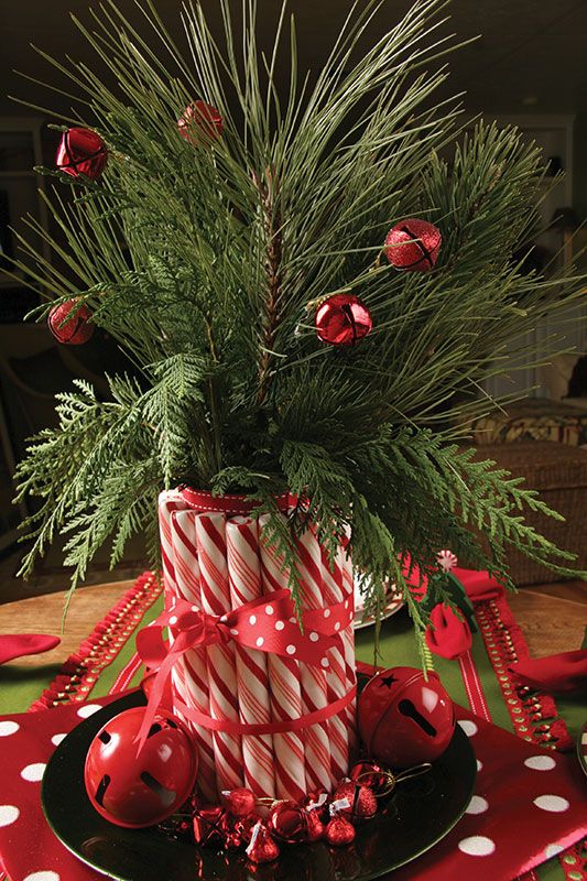 Christmas Centerpieces That Will Embellish Your Dining Room Decor For The Holidays 2