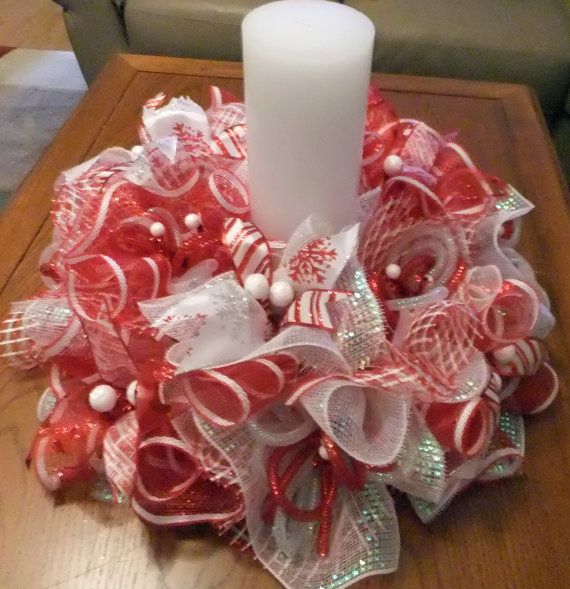 Christmas Centerpieces That Will Embellish Your Dining Room Decor For The Holidays 9