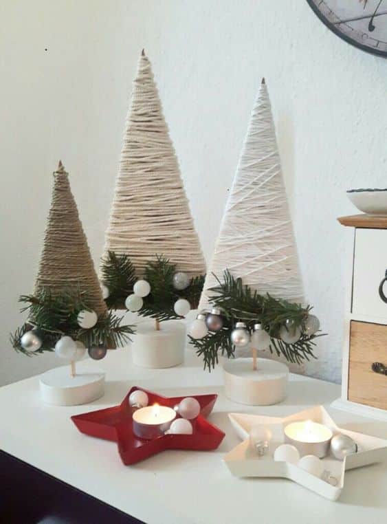 arboles de navidad triangulares con cordel de yute 5