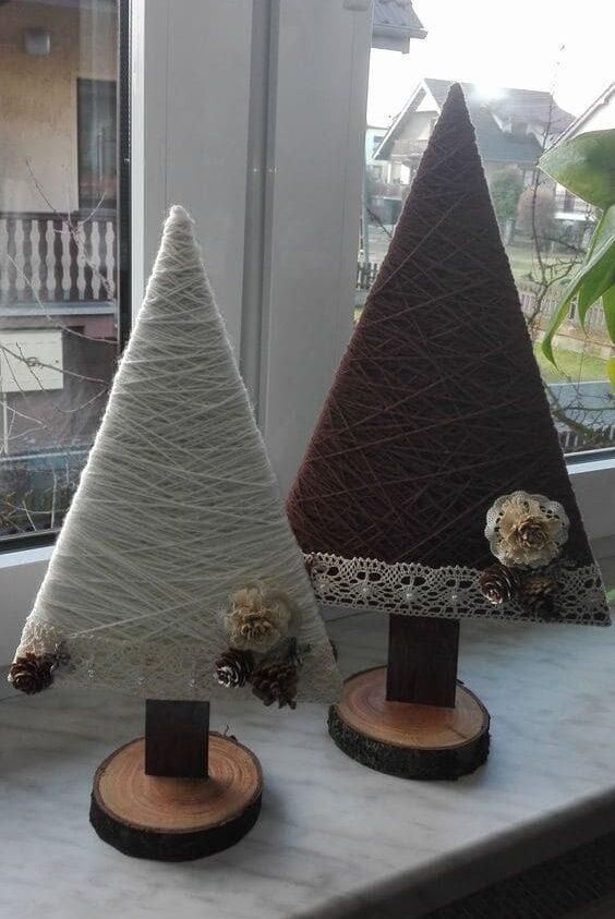 arboles de navidad triangulares con cordel de yute 7