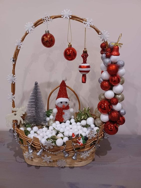 cestos o canastas para crear decoraciones navidenas 5