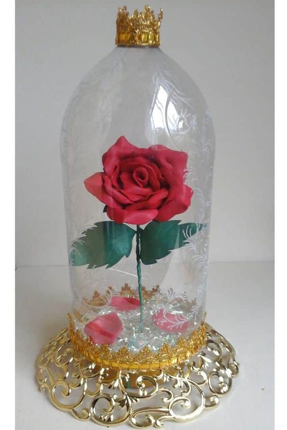 cupula de flores hecha con botella de plastico 9