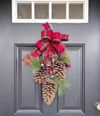 decoracion navidena hechas con pinas 8