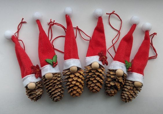 decoracion navidena hechas con pinas 9