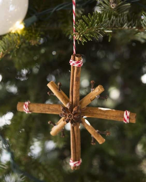decoracion navidena hechas con ramas de canela 3