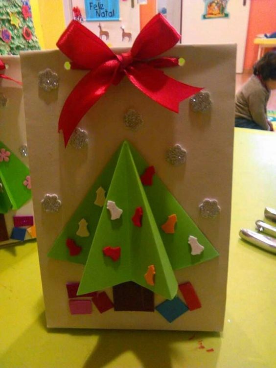 decorar bolsas de papel para regalos de navidad 10