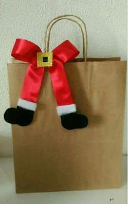 decorar bolsas de papel para regalos de navidad 14
