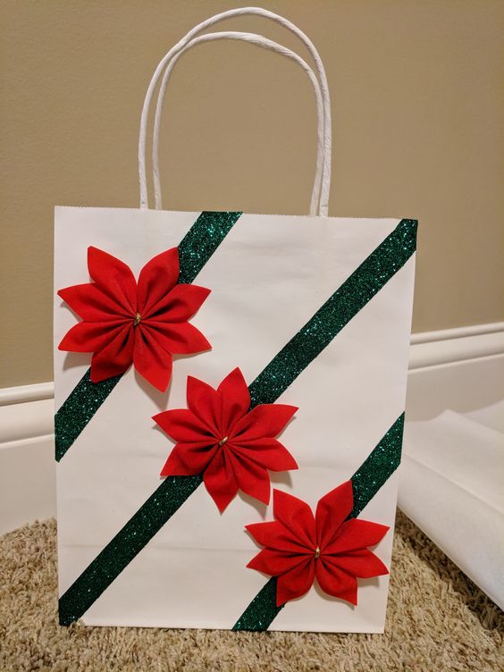decorar bolsas de papel para regalos de navidad 7