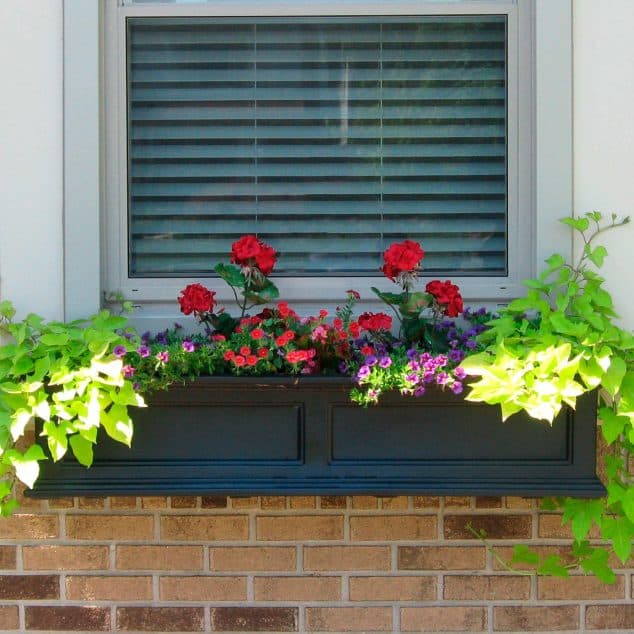 decorar ventanas casa con cajas flores 3