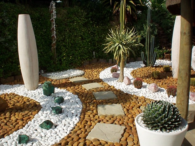fabulous-pebble-garden-design-ideas-634x476