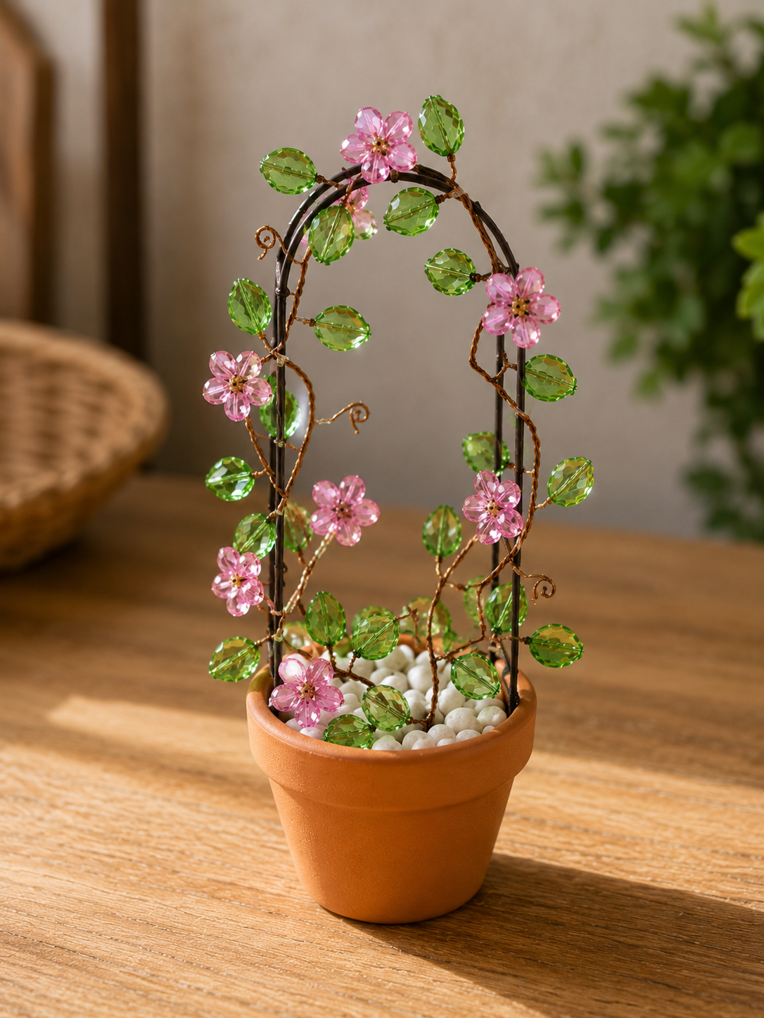 Macetas miniaturas con cuentas y bisutería: ideas encantadoras para crear pequeños jardines decorativos Macetas miniaturas con cuentas y bisutería: ideas encantadoras para crear pequeños jardines decorativos macetas miniaturas con cuentas y bisuteria 2