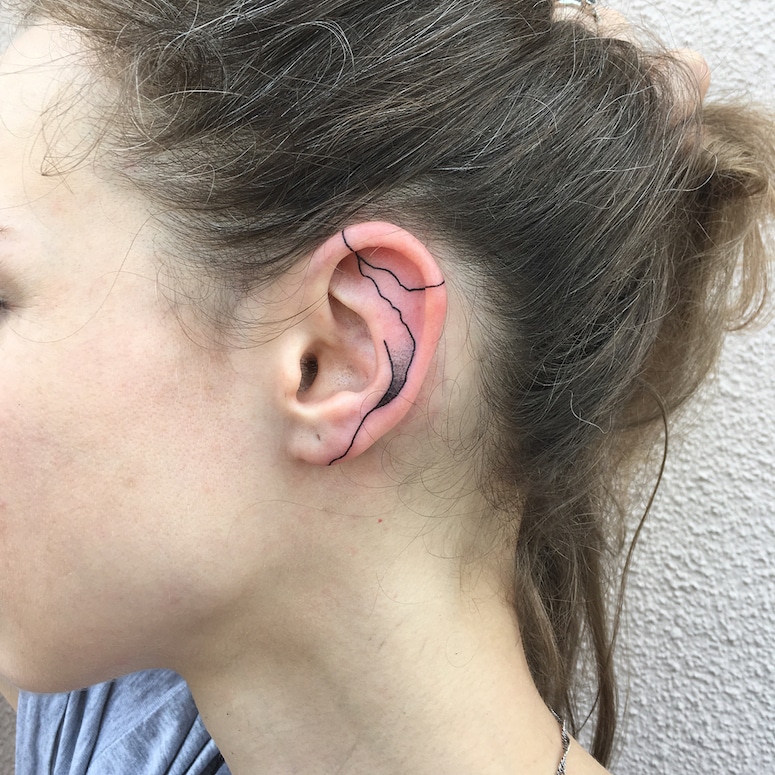 tatuajes para las orejas 14
